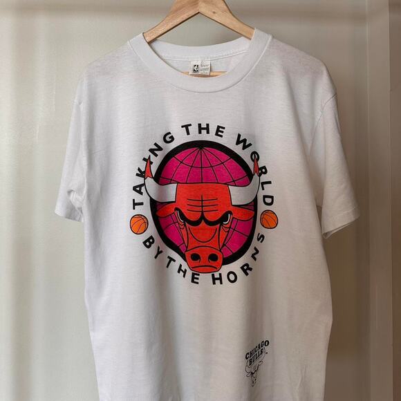 Vintage Chicago Bulls Shirt - Picture 2 of 7